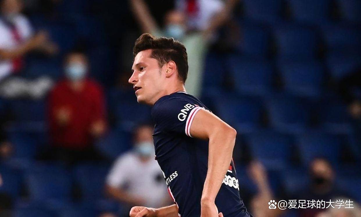 合欧足联的, 视科内为球, 兴趣